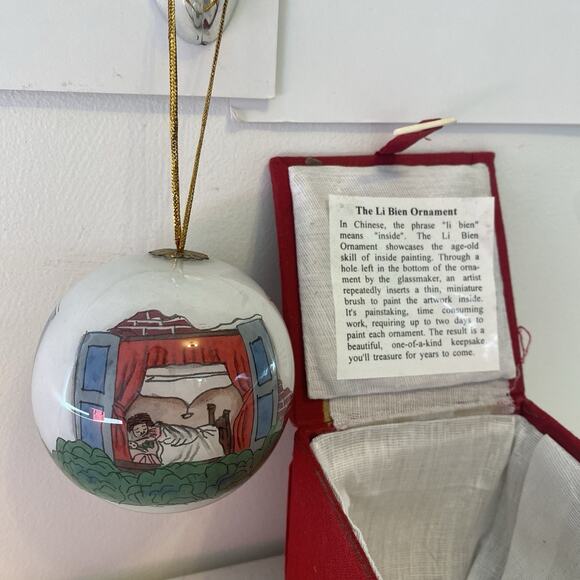 Vintage 1997 The Li Bien Hand painted Large Glass Christmas Seasonal Ornament - Picture 1 of 2